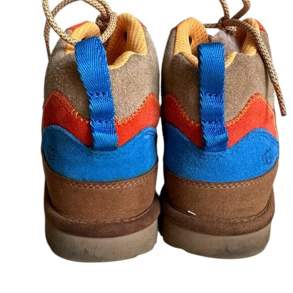 UGG Kids Highland Hi top Heritage sneaker boot chestnut size 6 - Picture 8 of 10